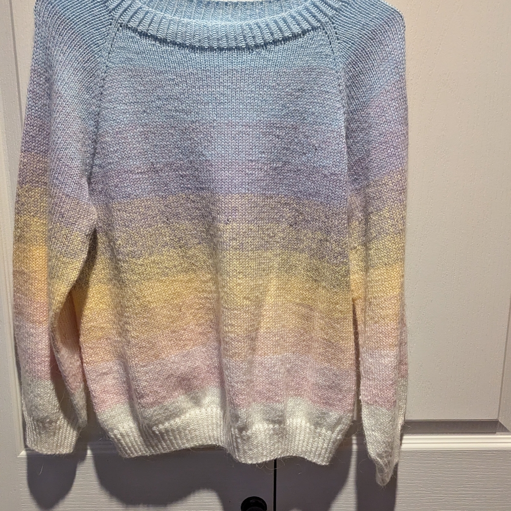 Elegant Pastel Women's Sweater